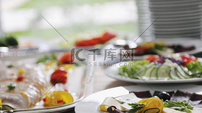 小标题：一、散装零食的批发市场现状